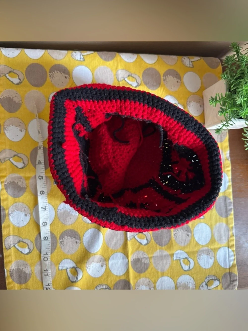 Vintage look crocheted grandma square hat